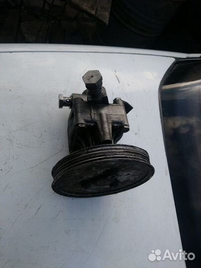 Насос гидроусилителя на Ауди А6(С5) 2.5TD 2001 г.в