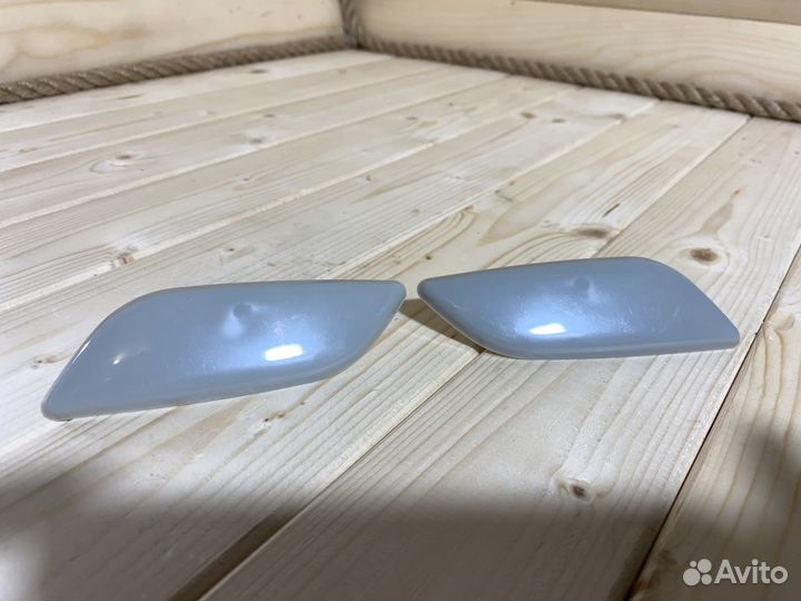 Крышка форсунки омывателя фар Mazda 3, BM комплект