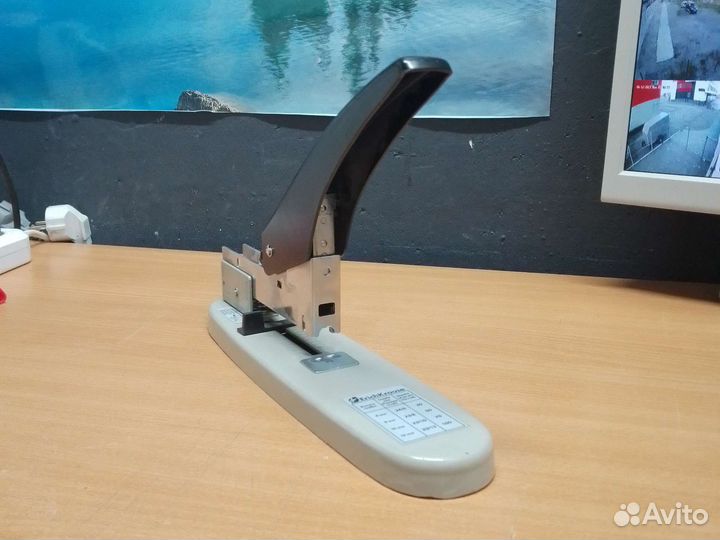 Степлер мощный до 100 листов Erich Krause