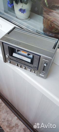 Кассетная дека Technics RS-M1