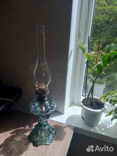 Антикварная керосиновая лампа из стекла СССР