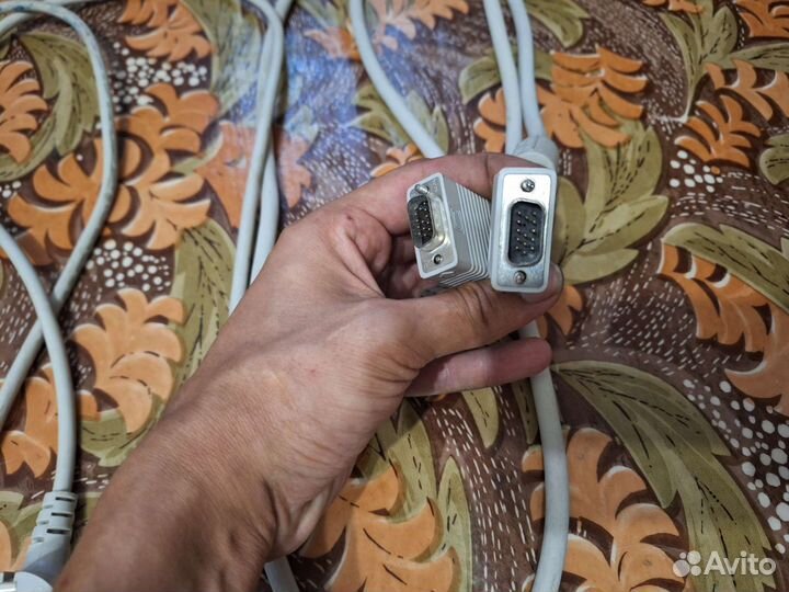 Кабель питания и VGA