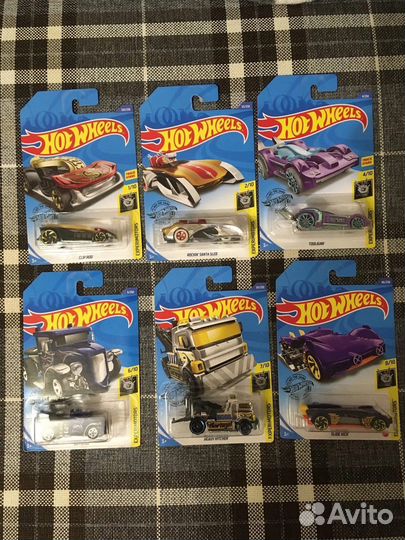 Hot wheels машинки