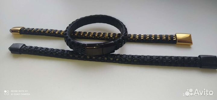 Браслет sharks