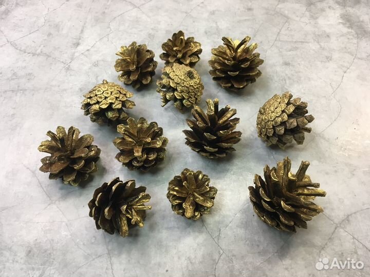 Шишки сосновые крашеные под золото 25 шт