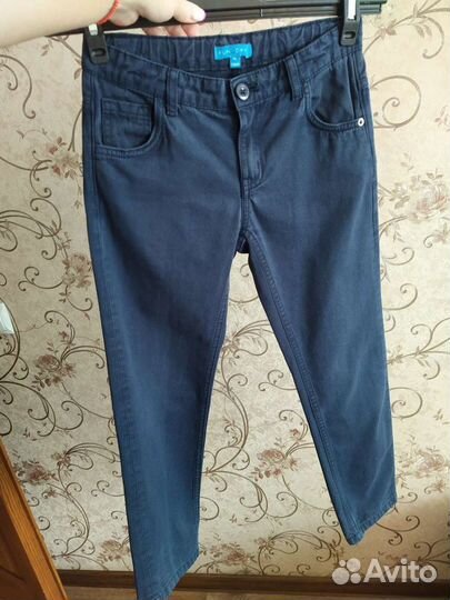 Продаю рубашки и брюки на мальчика 8-9 лет