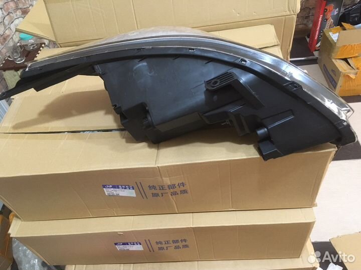 Фара передняя правая и левая на Солярис 1