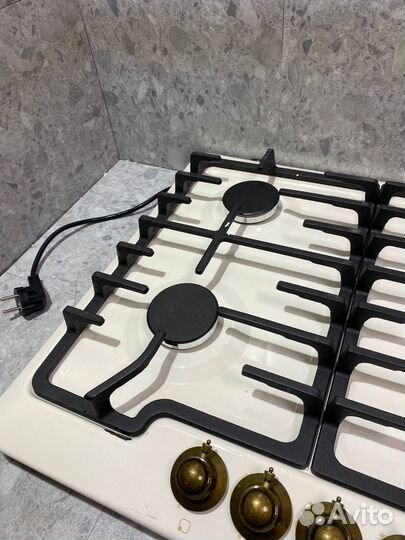 Газовая поверхность il Monte BH-607E бежевая