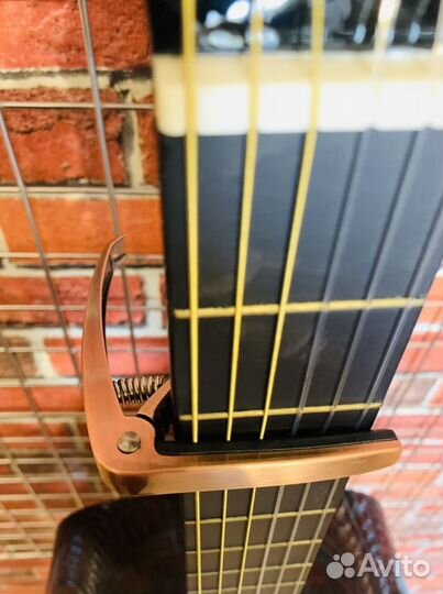 Гитара классическая + аксессуар