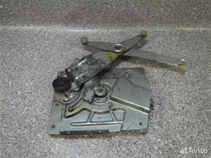 Стеклоподъемник механ. задний правый Chevrolet Bl