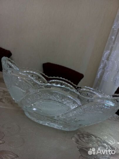 Хрустальная ваза