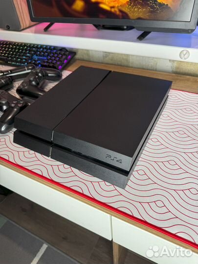 Sony PS4 + 174 игры