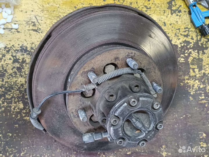 Поворотный кулак Rexton 1 part time