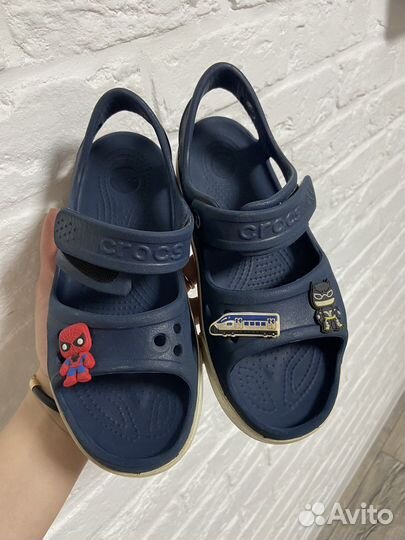 Crocs j2