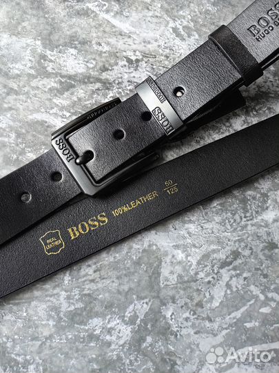 Мужской чёрный ремень boss