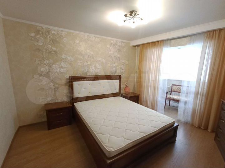 4-к. квартира, 95 м², 3/10 эт.