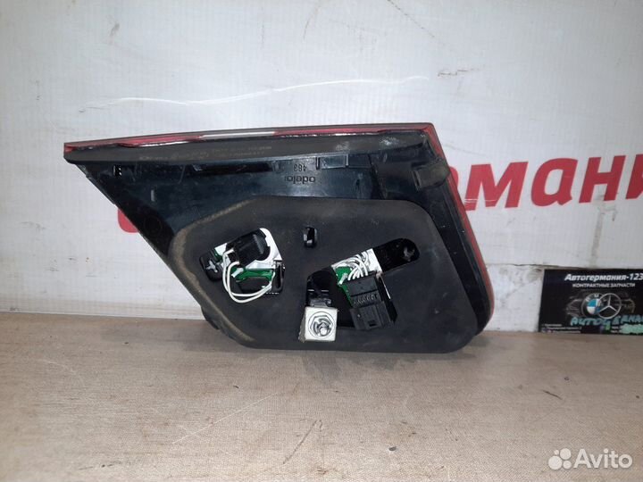 Стоп-планка левая Mercedes E350 W212