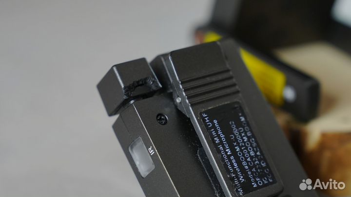 Микрофон comica BoomX-U2