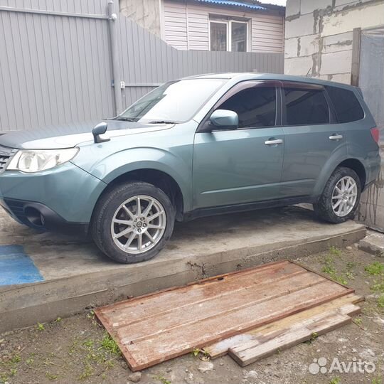 Subaru Forester 2.0 AT, 2011, 212 000 км