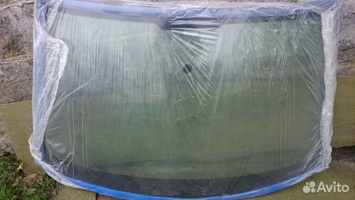 Стекло лобовое Audi a4