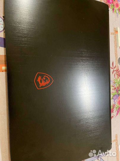 Ноутбук MSI
