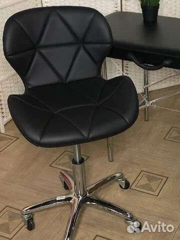 Косметологический стул ракушка