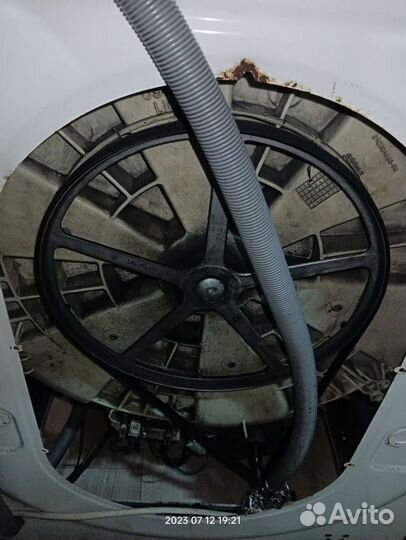 Стиральная машина Hotpoint Ariston RST601