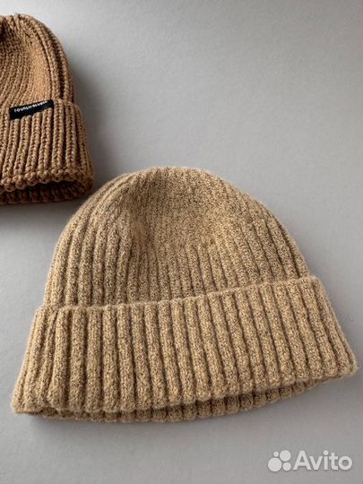 Шапки детские 2 шт новые