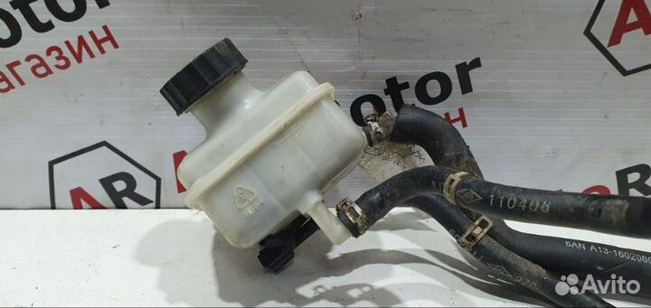 Бачок для тормозной жидкости Chery Very хэтчбек