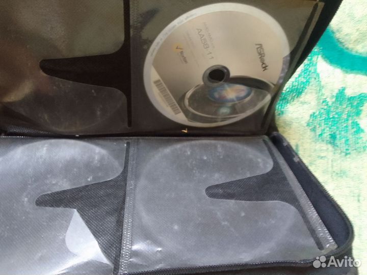 2 сумки для компакт-дисков CD-DVD и тому подобного