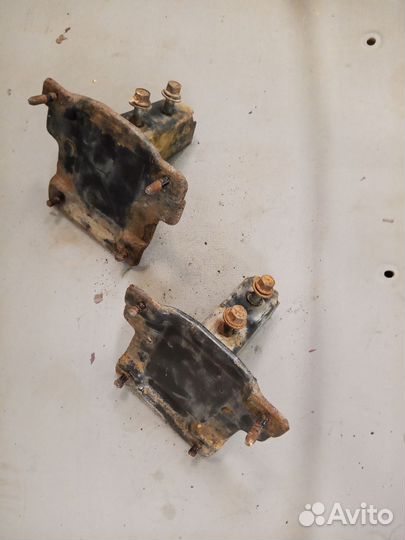 Кронштейн усилителя переднего бампера Киа Спектра