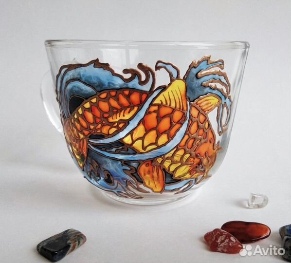 Кружка стеклянная с ручной росписью Золотой карп
