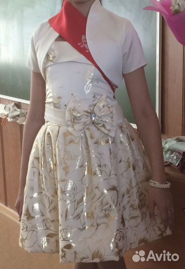 Платье нарядное