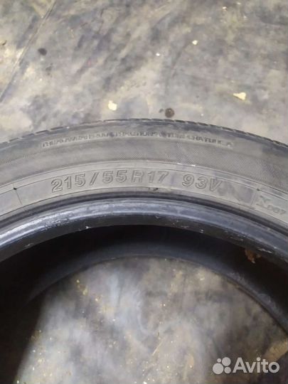 Yokohama dB Decibel E70B 215/55 R17 V