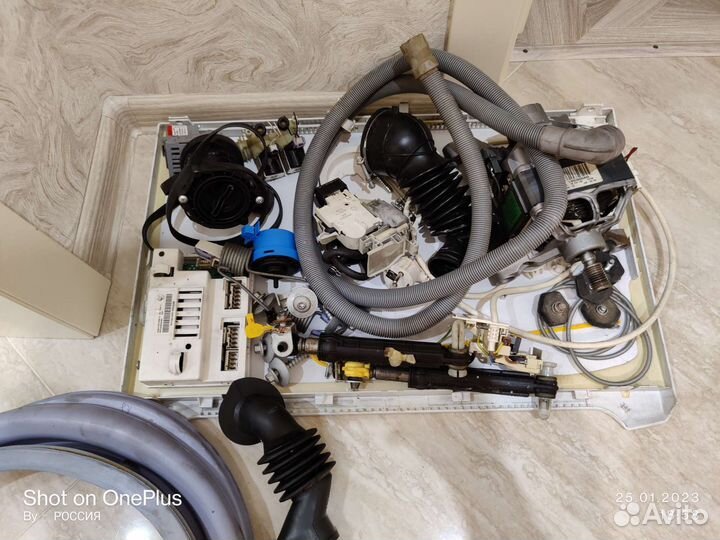 Стиральная машина бу hotpoint Ariston на запчясти