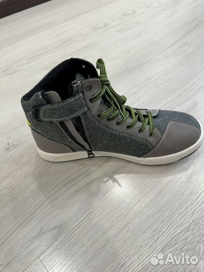 Продам мотоботы