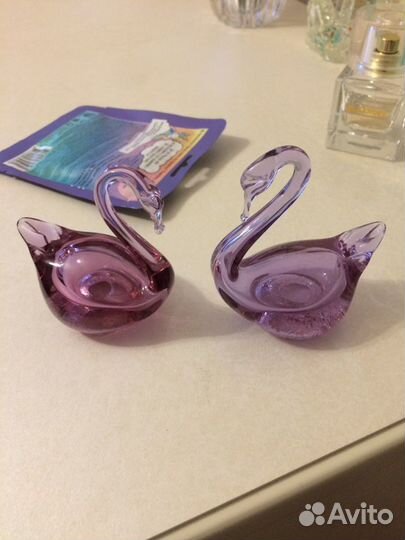 Статуэтка лебедь