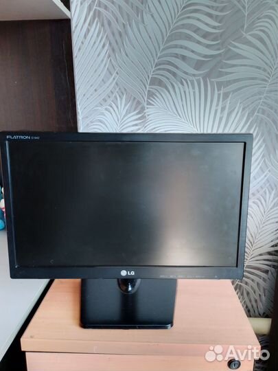 Монитор LG