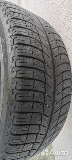 Michelin X-Ice XI3 235/45 R18 98H
