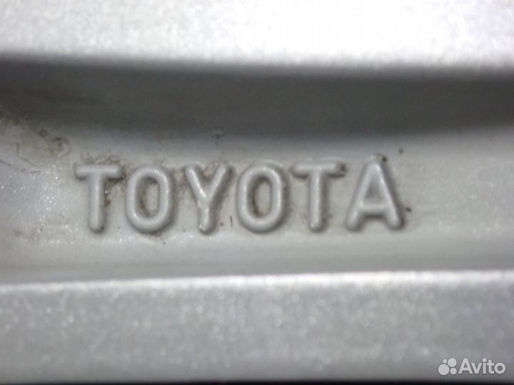 Оригинальные диски R18 на Toyota Camry