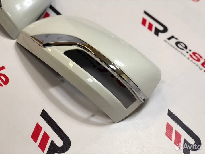 Накладки на зеркало Toyota Land Cruiser 200 12-20г