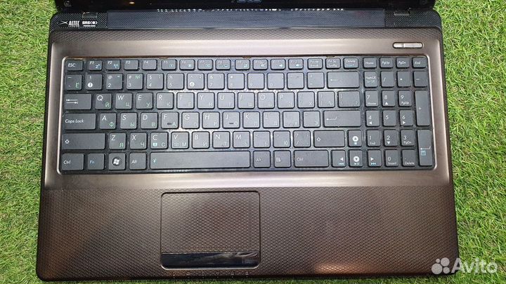 Ноутбук asus Pentium/4Gb