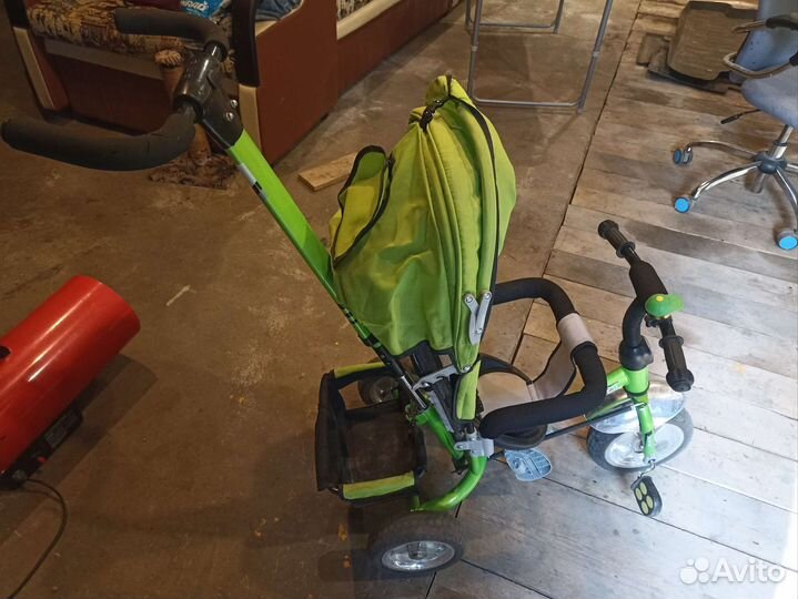 Трехколесный велосипед