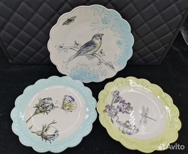 Набор фарфоровых тарелок 3 шт