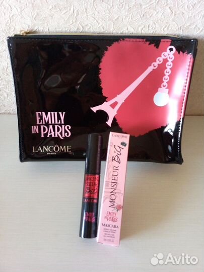 Тушь и косметичка Lancome Эмили в Париже