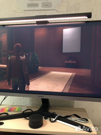 Безрамочный монитор Samsung 28 дюймов 4к
