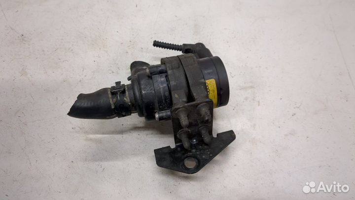 Насос водяной Porsche Cayenne, 2010