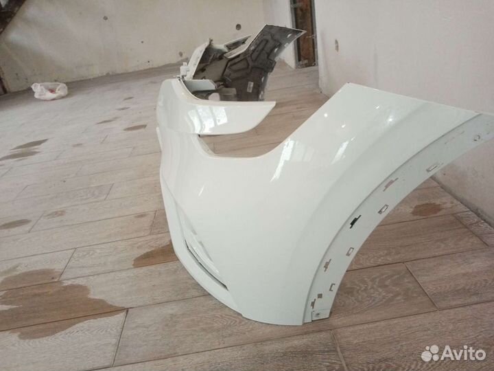 Бампер передний Renault Arkana