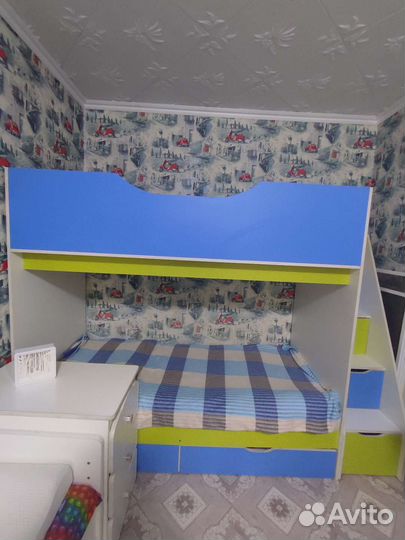 Двухъярусная кровать бу