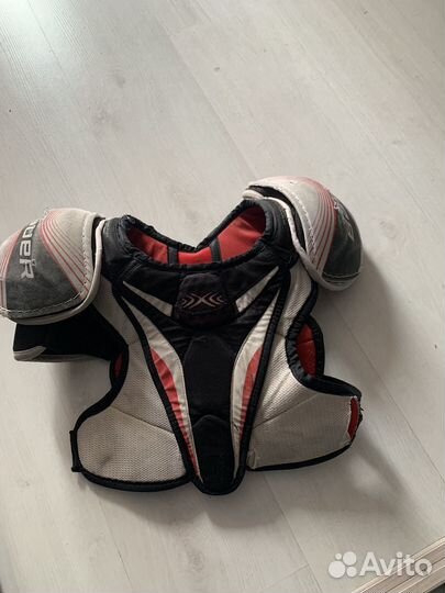 Нагрудник хоккейный